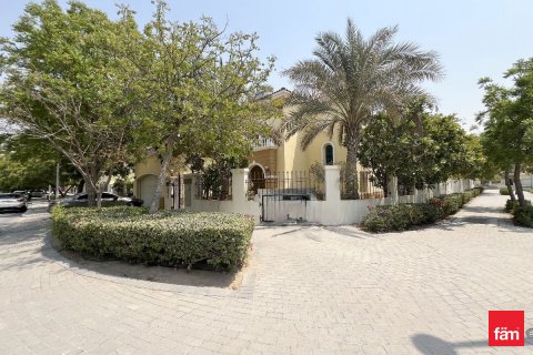 Vilë në Dubai, Emiratet e Bashkuara Arabe 3 dhoma gjumi, 547.1 m2. № 638465 - Foto 10