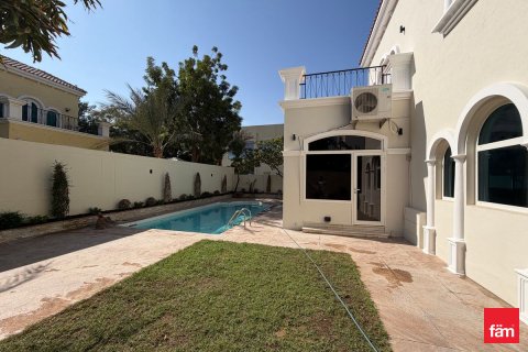 Dubai, संयुक्त अरब अमीरात में विला, 3 बेडरूम, 547.1 वर्ग मीटर, संख्या 638465 - फ़ोटो 19