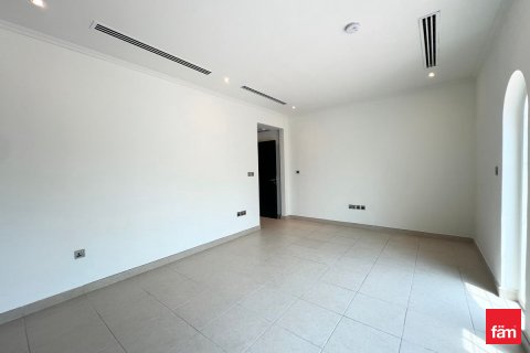Vilë në Dubai, Emiratet e Bashkuara Arabe 3 dhoma gjumi, 547.1 m2. № 638465 - Foto 12
