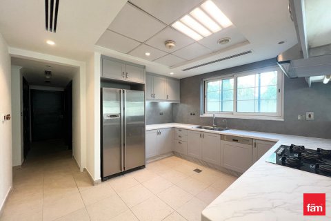 Villa til leje i Dubai, UAE 3 soveværelser, 547.1 kvm № 638465 - foto 18