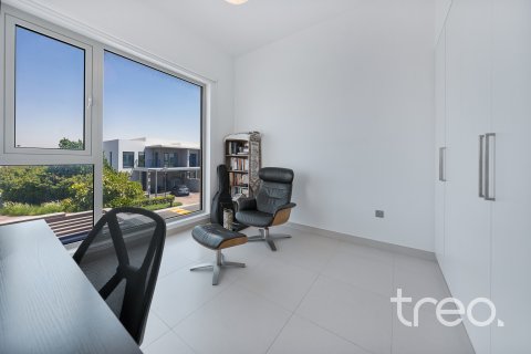 Városi lakóépület itt: Arabian Ranches 2, Dubai, EAE, 3 hálószoba, 184.69 m², azonosító: 733261 - fénykép 9