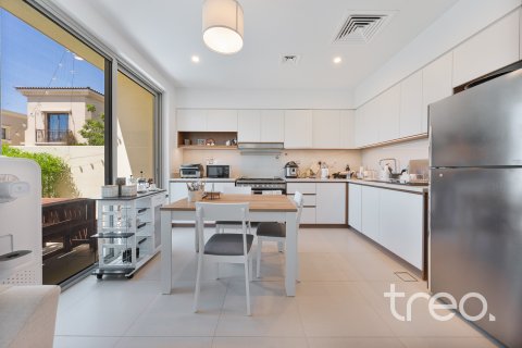 Városi lakóépület itt: Arabian Ranches 2, Dubai, EAE, 3 hálószoba, 184.69 m², azonosító: 733261 - fénykép 5