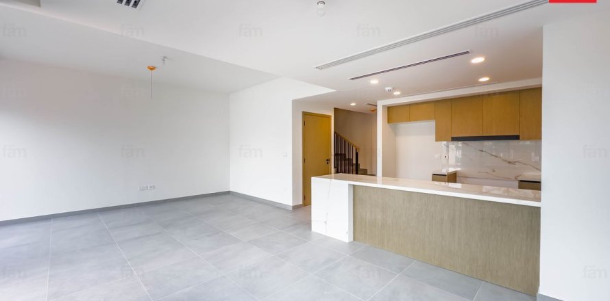 Řadový dům v Dubai, SAE 4 ložnice, 253.3 m² Č.: 678136