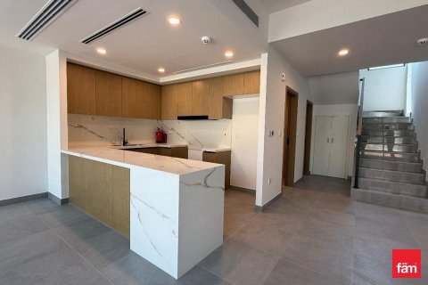 Řadový dům v Dubai, SAE 4 ložnice, 253.3 m² Č.: 678136 - fotografie 3