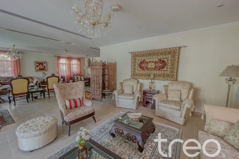 Jumeirah Park, Dubai, BAE’de kiralık villa 4 yatak odası, 402.73 m&sup2; No 733484 - fotoğraf 3