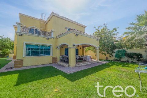 Jumeirah Park, Dubai, BAE’de kiralık villa 4 yatak odası, 402.73 m&sup2; No 733484 - fotoğraf 2