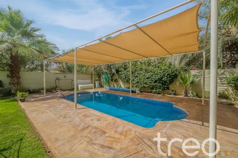 Jumeirah Park, Dubai, BAE’de kiralık villa 4 yatak odası, 402.73 m&sup2; No 733484 - fotoğraf 4