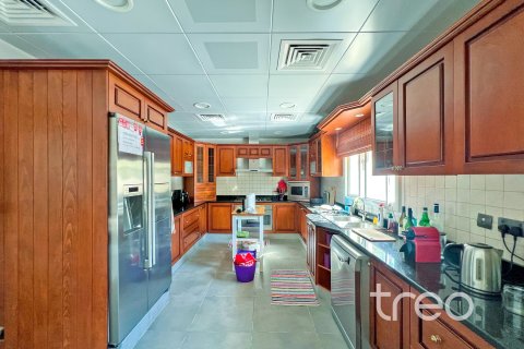 Vila di Meadows, Dubai, UAE 4 bilik tidur, 373.28 meter persegi № 733480 - foto 7
