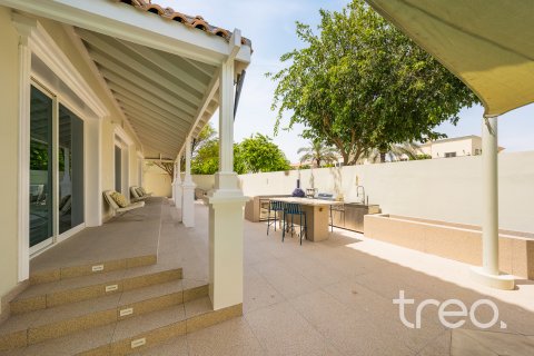 Villa zur Miete in The Villa, Dubai, VAE 5 Schlafzimmer, 628.49 m2 Nr. 733485 - Foto 4