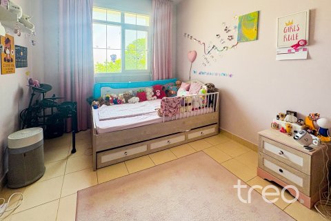 Townhouse de închiriat în Arabian Ranches, Dubai, EAU 3 dormitoare, 258.36 mp.  №755494 - poză 13