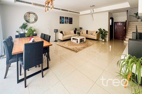 Townhouse de închiriat în Arabian Ranches, Dubai, EAU 3 dormitoare, 258.36 mp.  №755494 - poză 4