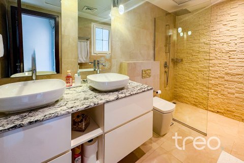 Townhouse de închiriat în Arabian Ranches, Dubai, EAU 3 dormitoare, 258.36 mp.  №755494 - poză 10