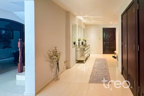 Townhouse de închiriat în Arabian Ranches, Dubai, EAU 3 dormitoare, 258.36 mp.  №755494 - poză 7
