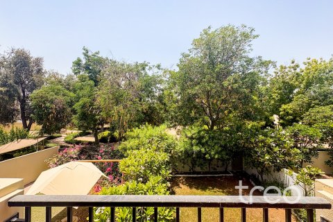 Townhouse de închiriat în Arabian Ranches, Dubai, EAU 3 dormitoare, 258.36 mp.  №755494 - poză 18