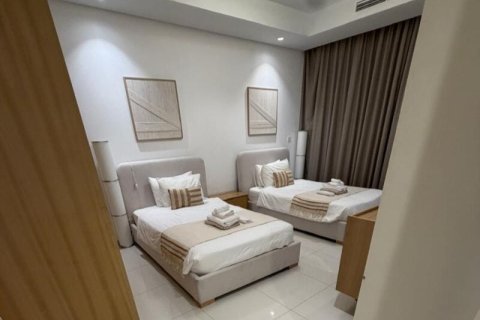 Apartment in Business Bay, Dubai, UAE 2 bedrooms, 111 sq.m. № 700384 - photo 6