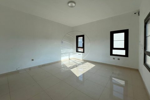 Vilă de vânzare în Al Salam Street, Abu Dhabi, EAU 5 dormitoare, 492 mp. №662928 - poză 9