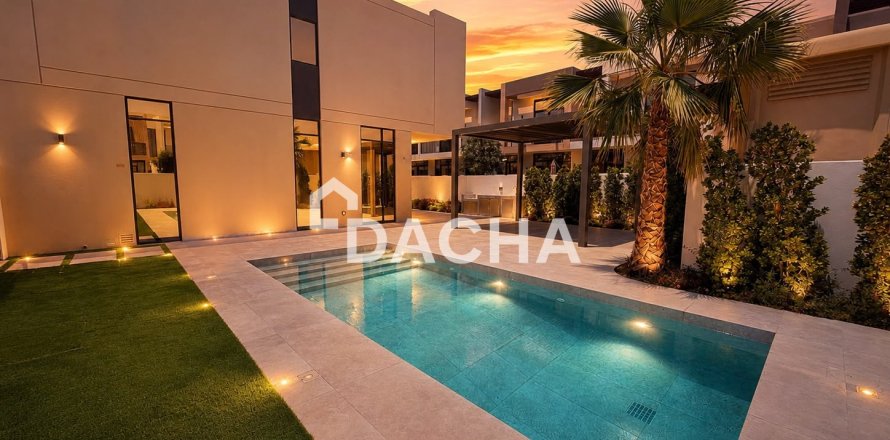 Huvila Dubai South (Dubai World Central), Dubai, Arabiemiraatit 4 makuuhuonetta, 226 m2 № 726855