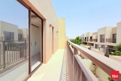 Řadový dům v Dubai, SAE 4 ložnice, 290.1 m² Č.: 629341 - fotografie 7