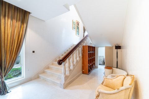 Al Manhal, Abu Dhabi, BAE’de satılık villa 7 yatak odası, 1412 m&sup2; No 696132 - fotoğraf 8