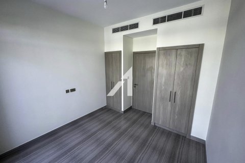 Villa in Dubai, UAE 3 bedrooms, 180 sq.m. № 647445 - photo 13