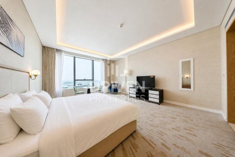 Apartment til salg i Palm Jumeirah, Dubai, UAE 1 værelse, 55.83 kvm № 744592 - foto 4