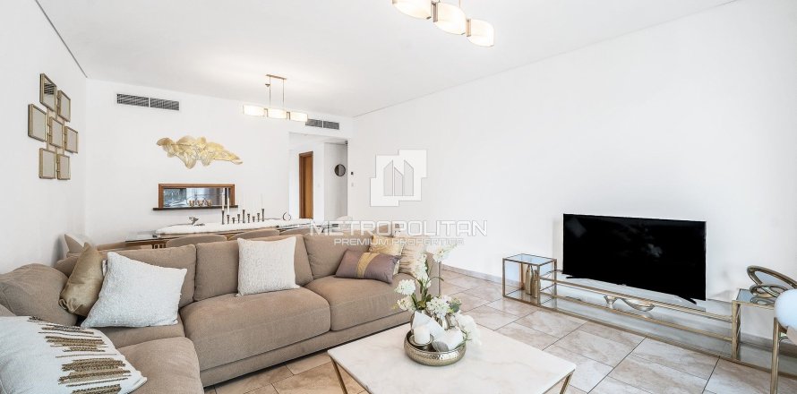 Dzīvoklis Jumeirah Beach Residence, Dubaijā, AAE 2 istabas, 153 m2 Nr. 663855