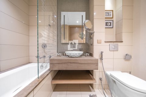 דירה למכירה ב Business Bay, Dubai, איחוד האמירויות 3 חדרי שינה, 162 מ"ר, מספר 663856 - תמונה 21