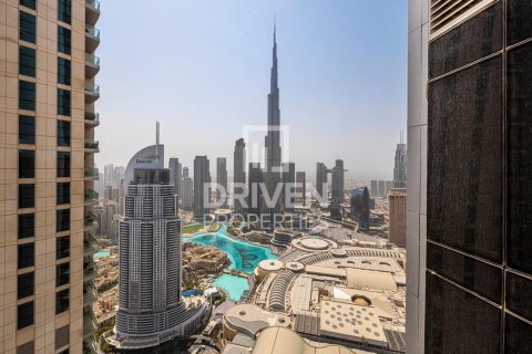 Apartamento para arrendamento em Downtown Dubai (Downtown Burj Dubai), Dubai, EAU 2 quartos, 146.79 m2 № 759594 - foto 1