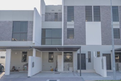 Stadthaus zum Verkauf in DAMAC Hills (Akoya by DAMAC), Dubai, VAE 5 Schlafzimmer, 175 m2 Nr. 707515 - Foto 5