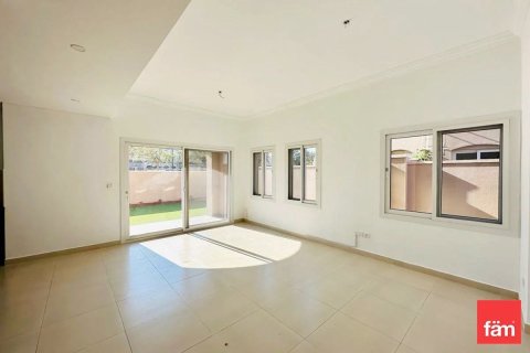 Casa urbana para arrendamento em Dubai, EAU 3 quartos, 187.4 m2 № 668853 - foto 14