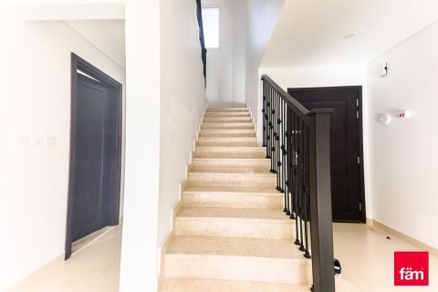 Casa urbana para arrendamento em Dubai, EAU 3 quartos, 187.4 m2 № 668853 - foto 13