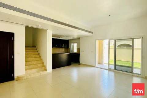 Casa urbana para arrendamento em Dubai, EAU 3 quartos, 187.4 m2 № 668853 - foto 7