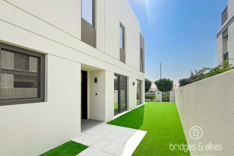 Villa en alquiler en Tilal Al Ghaf, Dubai, EAU 4 dormitorios, 317 m2 № 685654 - foto 2