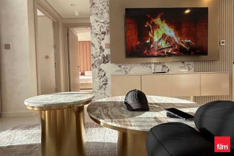 Apartment til salg i Business Bay, Dubai, UAE 2 soveværelser, 75.5 kvm № 679862 - foto 3