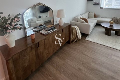 Huoneisto Business Bay, Dubai, Arabiemiraatit 1 makuuhuone, 81 m2 № 709569 - kuva 16