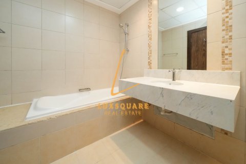 Apartamento en alquiler en Business Bay, Dubai, EAU 3 dormitorios, 172 m2 № 703096 - foto 14