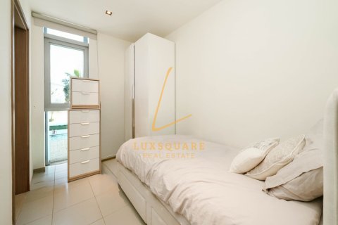 Appartamento in affitto a Al Wasl, Dubai, EAU 2 camere da letto, 173 mq. № 703098 - foto 20
