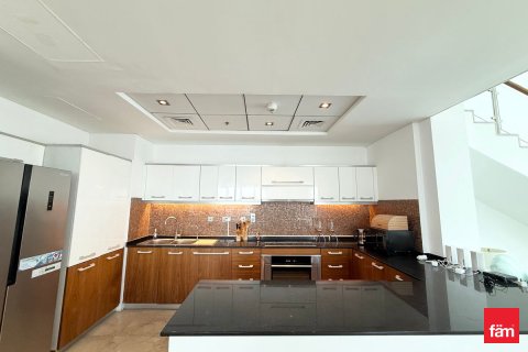 Střešní byt v Dubai Marina, SAE 5 ložnice, 355.8 m² Č.: 695341 - fotografie 8