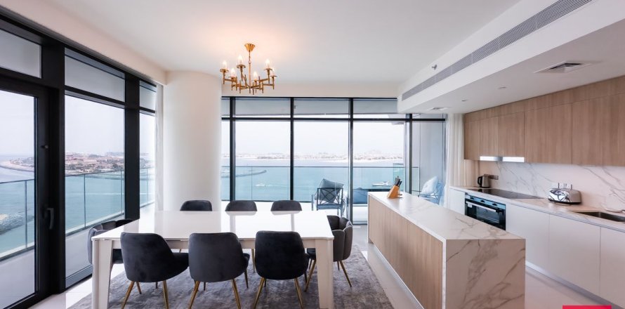 Apartment in Dubai Harbour, UAE 3 bedrooms, 180.1 sq.m. № 695343