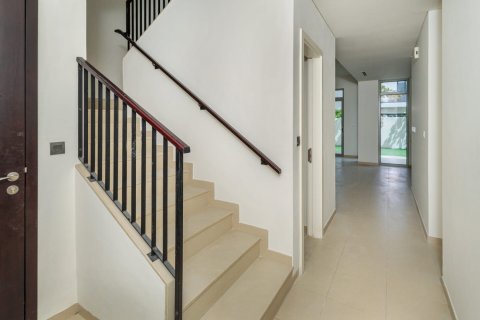 Villa in Arabian Ranches 2, Dubai, UAE 3 bedrooms, 180 sq.m. № 718111 - photo 17