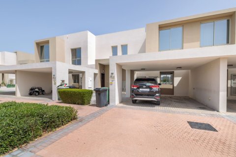 Villa i Arabian Ranches 2, Dubai, Emiratene 3 soverom, 180 kvm nr. 718111