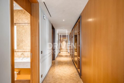 Apartemen di Downtown Dubai (Downtown Burj Dubai), Dubai, UEA 5 kamar tidur, 568.47 m2 nomor 756775 - foto 17