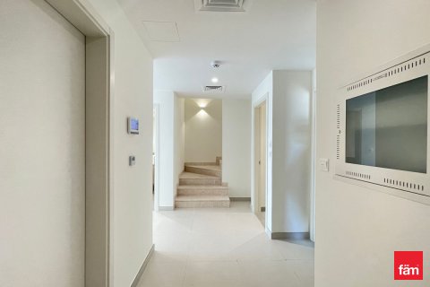 Вилла Дубай, БАӘ-да 3 жатын бөлмелер, 272.8 м² № 644776 - фото 4