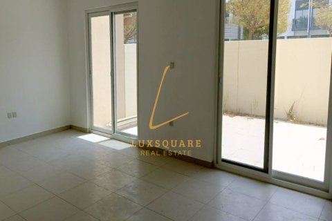 Вилла Dubai Land, Дубай, БАӘ-да 3 жатын бөлмелер, 161 м² № 763386 - фото 11