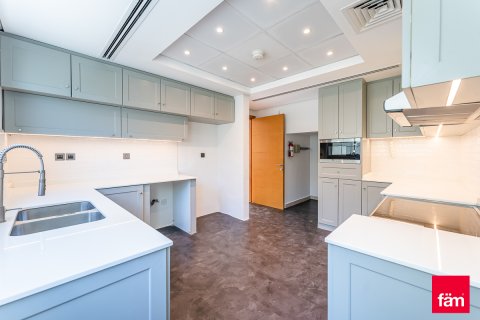 Вилла Дубай, БАӘ-да 4 жатын бөлмелер, 709.5 м² № 696789 - фото 10