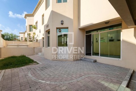 Villa til leie i Jumeirah, Dubai, Emiratene 4 soverom, 1862 kvm Nr. 654800 - Foto 27