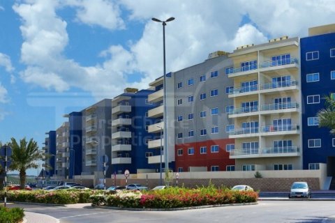 Appartement te koop in Al Reef, Abu Dhabi, VAE 3 slaapkamers, 197 vr.m., nr 731095 - foto 17