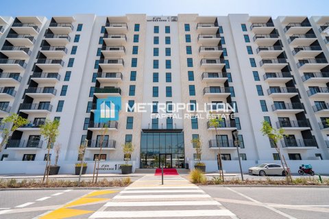 Apartment on the Yas Island, Abu Dhabi, UAE 2 bedrooms, 100.5 sq.m. № 636834 - photo 1