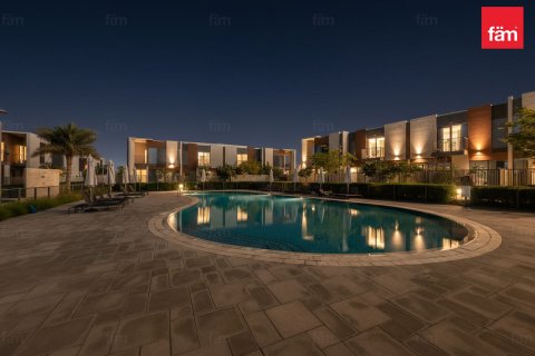 Villa para arrendamento em Dubai, EAU 3 quartos, 263.9 m2 № 760326 - foto 12