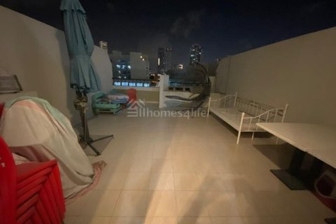 Villa in Jumeirah Village Circle, Dubai, UAE 3 bedrooms, 137 sq.m. № 712228 - photo 4